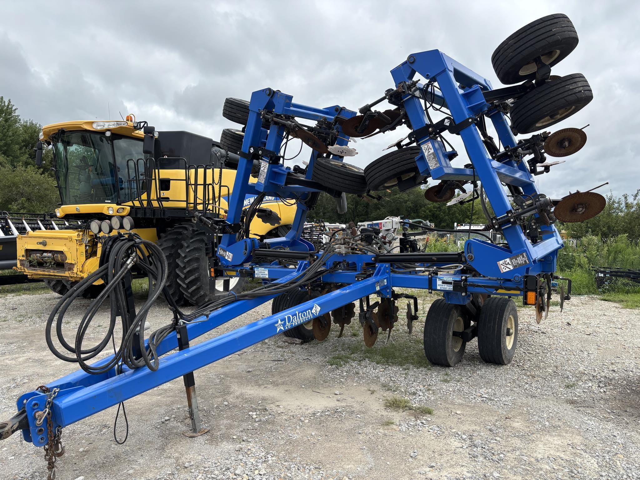 2020 Dalton Ag. DW7240 Equipment Image0