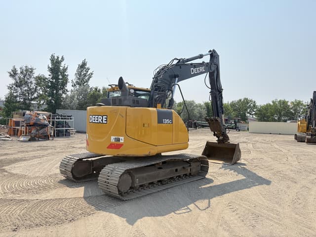 Image of John Deere 135G equipment image 4