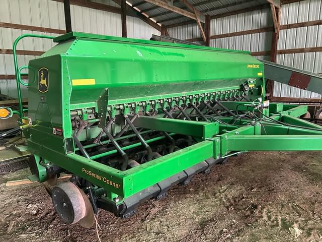 Image of John Deere 1590 equipment image 2