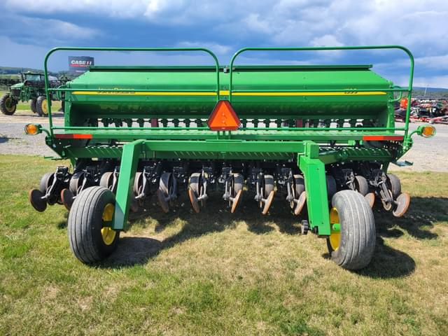 Image of John Deere 1590 equipment image 1