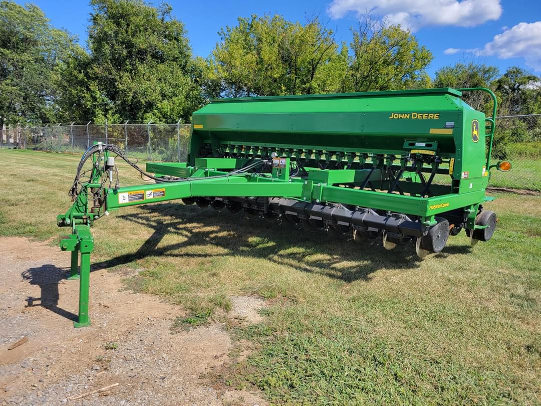 Image of John Deere 1590 Primary image