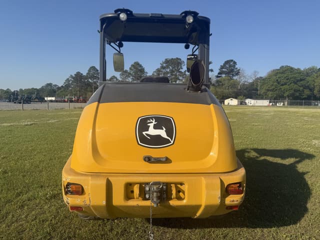 Image of John Deere 204L equipment image 2