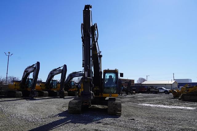 Image of John Deere 210G LC equipment image 2