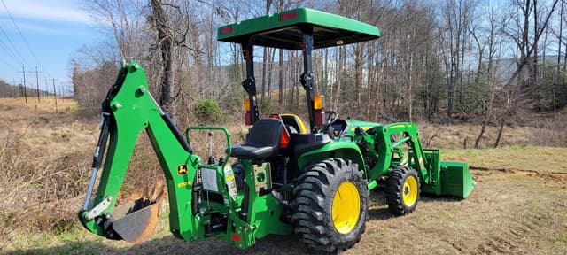 Image of John Deere 3025E equipment image 2
