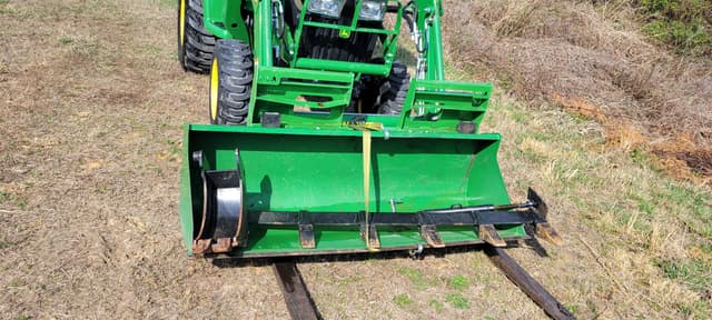 Image of John Deere 3025E equipment image 4