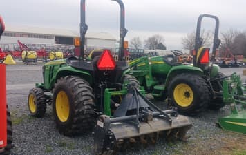 Main image John Deere 3032E
