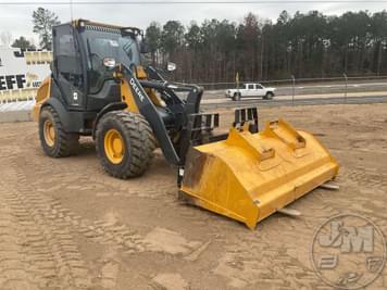 Main image John Deere 304L