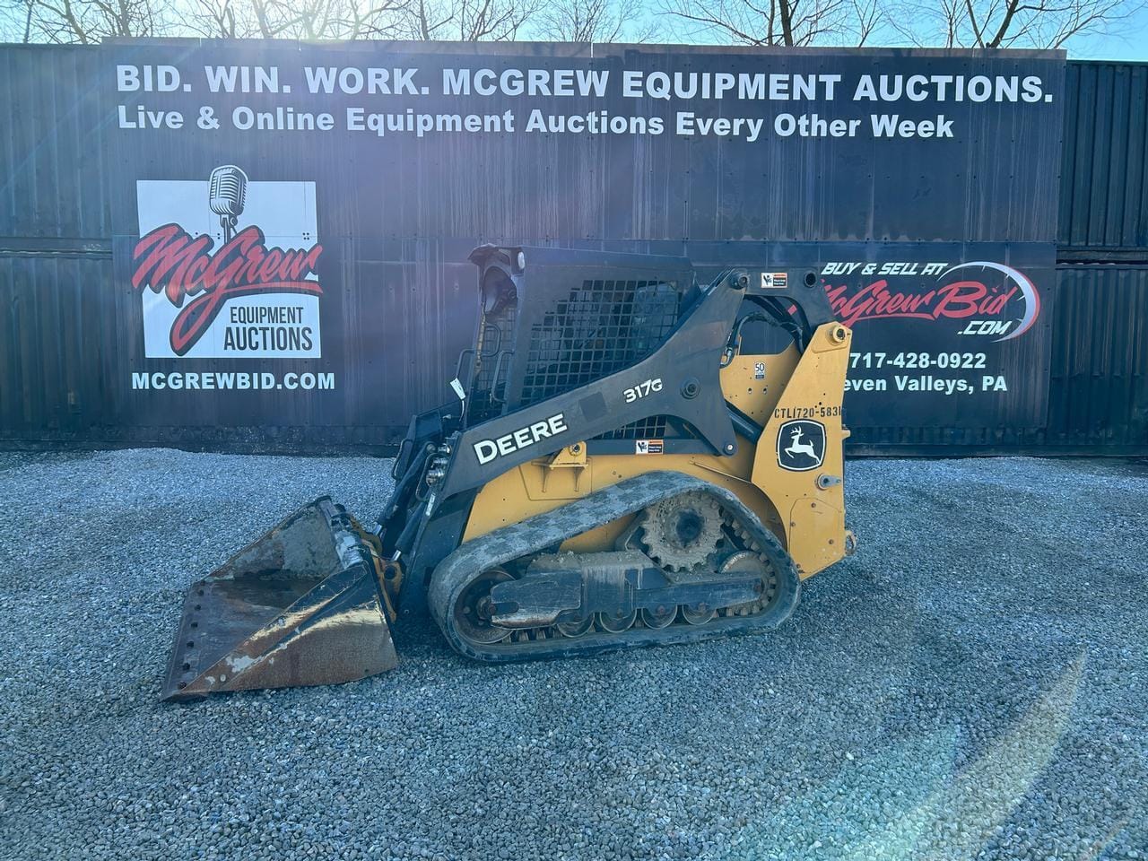 2020 John Deere 317G Equipment Image0