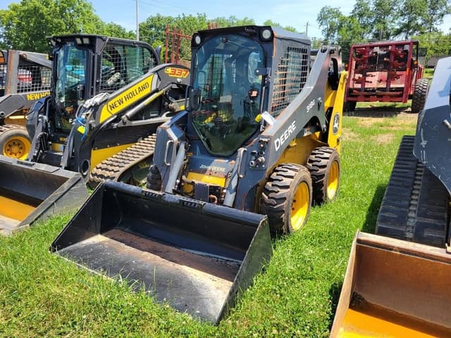 Image of John Deere 318G equipment image 1