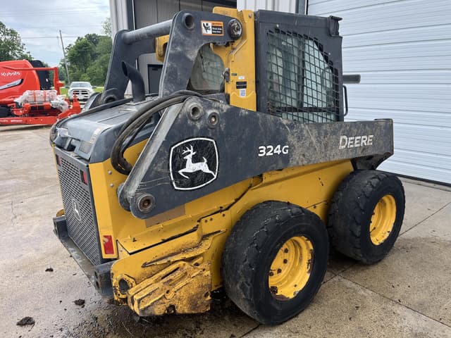 Image of John Deere 324G equipment image 3