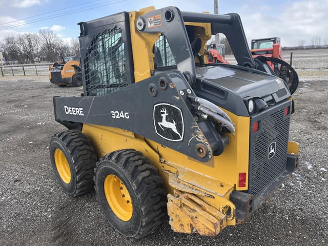 Image of John Deere 324G equipment image 4