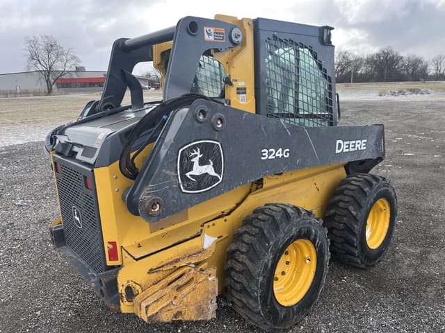 Image of John Deere 324G equipment image 3
