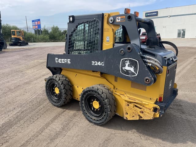 Image of John Deere 324G equipment image 2