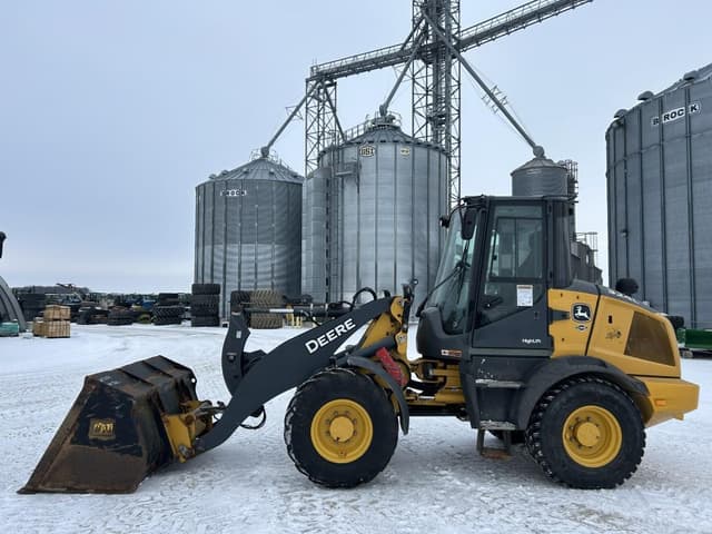 Image of John Deere 324L equipment image 1