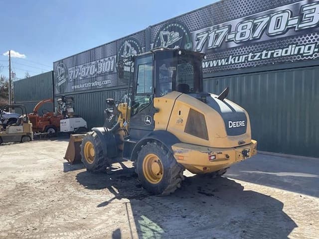 Image of John Deere 324L equipment image 1