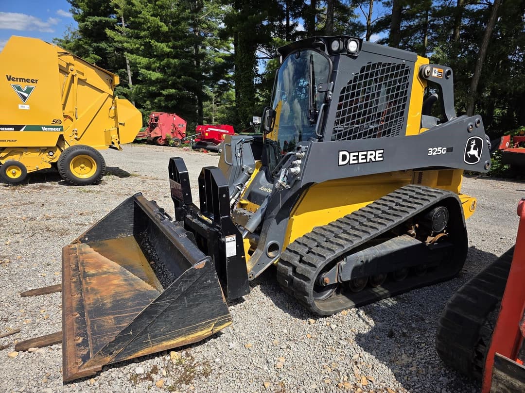 Image of John Deere 325G Primary image