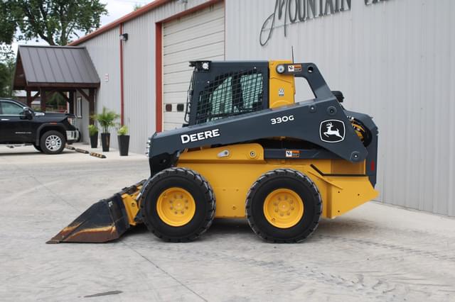 Image of John Deere 330G equipment image 2
