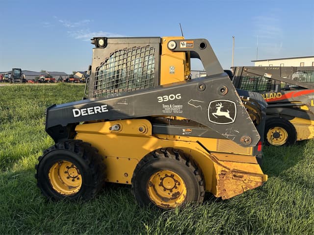 Image of John Deere 330G equipment image 1