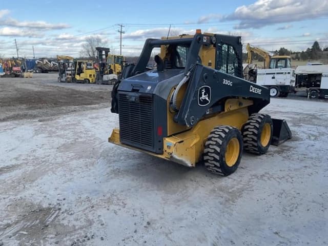 Image of John Deere 330G equipment image 3
