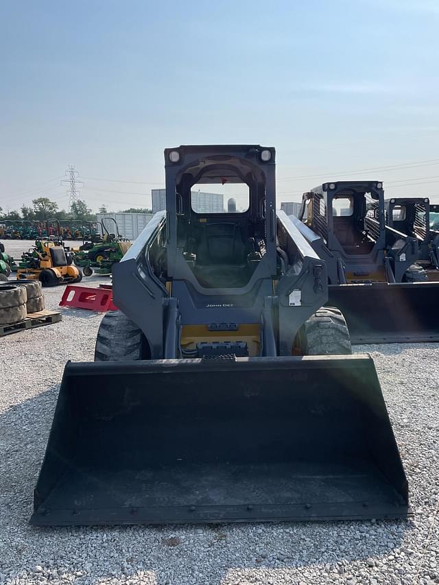 Image of John Deere 330G equipment image 2
