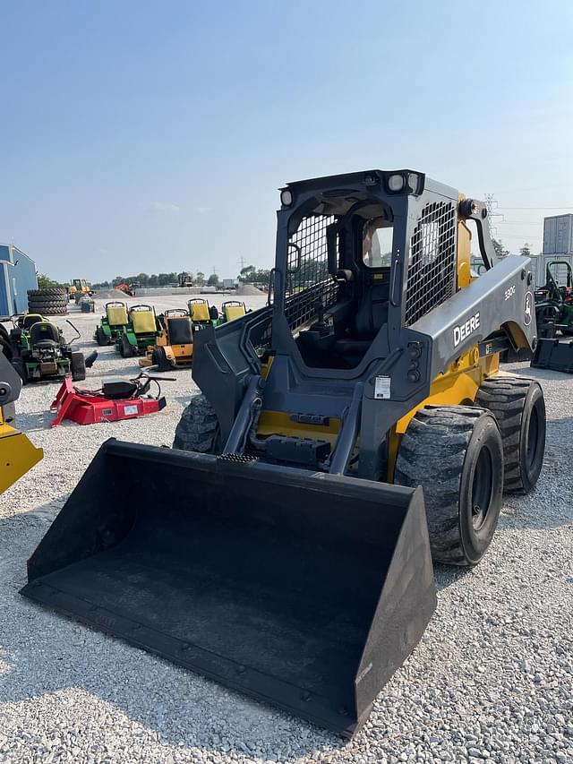 Image of John Deere 330G equipment image 2