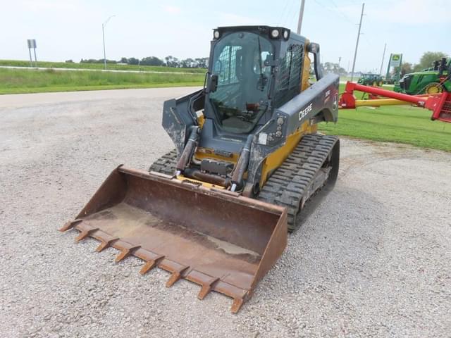 Image of John Deere 331G equipment image 1
