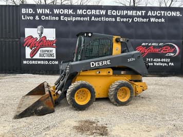 Main image John Deere 332G