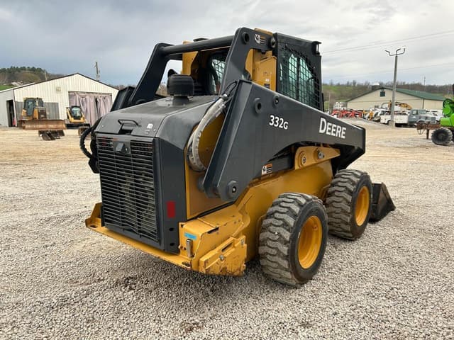 Image of John Deere 332G equipment image 3