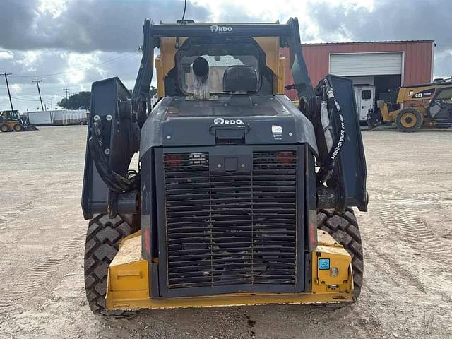 Image of John Deere 332G equipment image 4