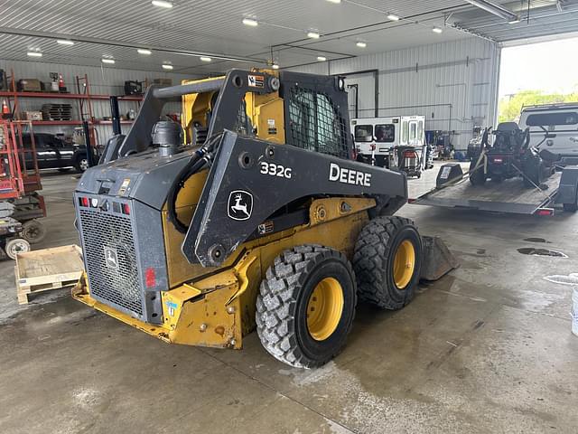 Image of John Deere 332G equipment image 3
