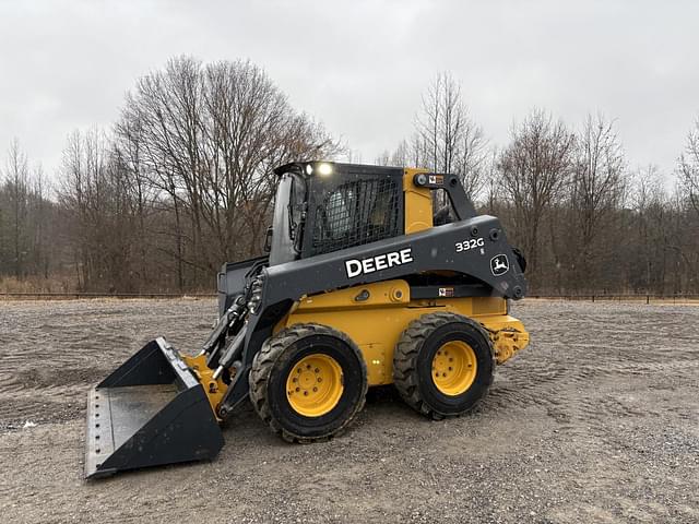 Image of John Deere 332G equipment image 1