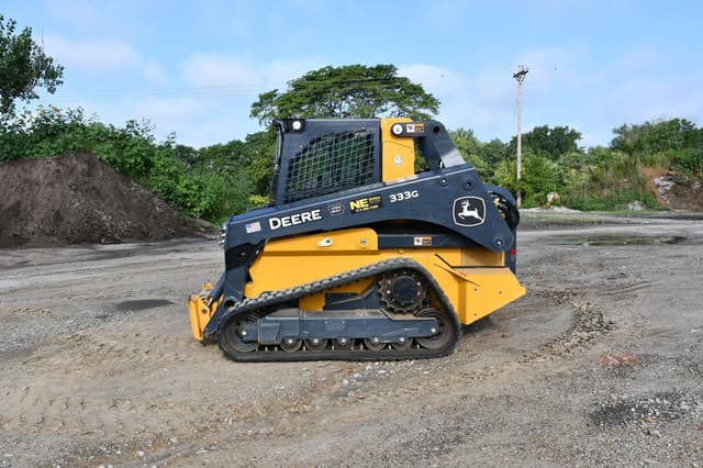 Image of John Deere 333G equipment image 1