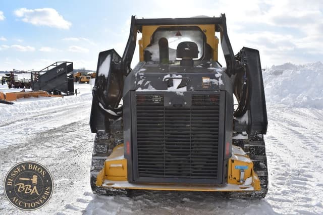 Image of John Deere 333G equipment image 2