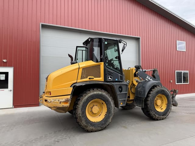 Image of John Deere 344L equipment image 2