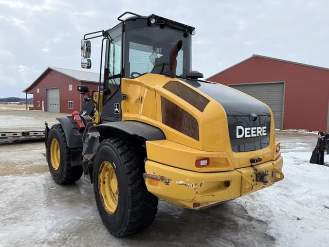 Image of John Deere 344L equipment image 2