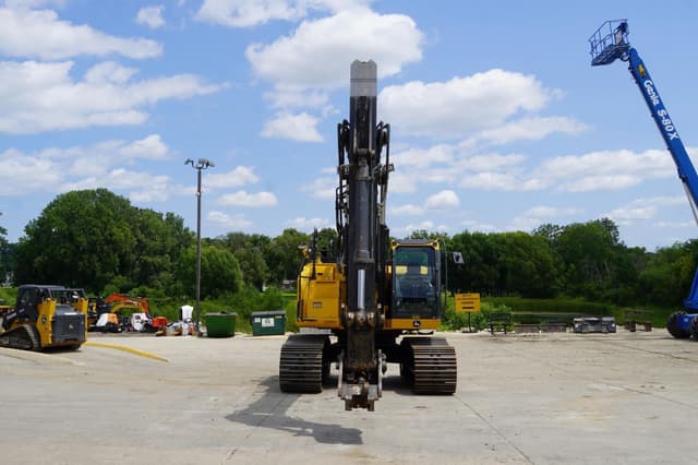 Image of John Deere 345G LC equipment image 2