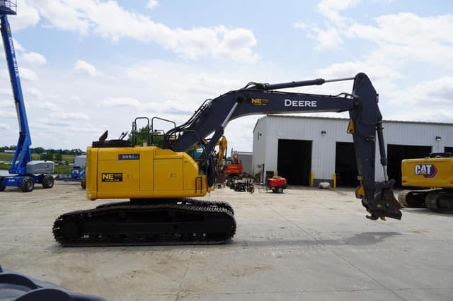 Image of John Deere 345G LC equipment image 4
