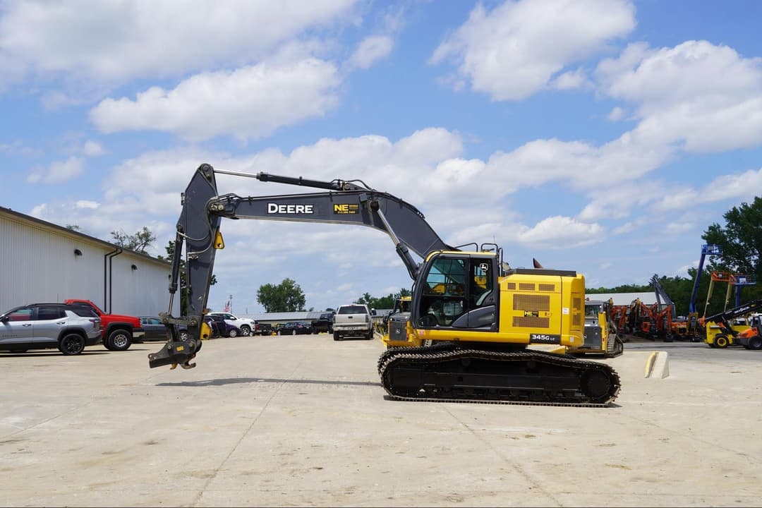 Image of John Deere 345G LC Primary image