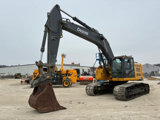 Image of John Deere 345G LC equipment image 1