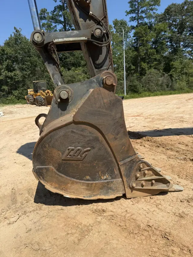 Image of John Deere 350G equipment image 4