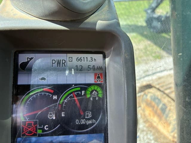 Image of John Deere 350G LC equipment image 2