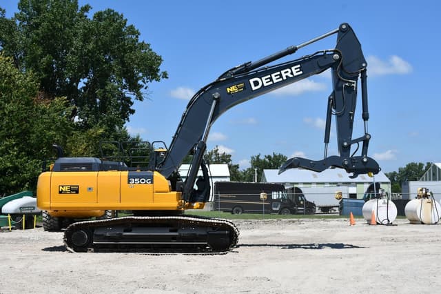 Image of John Deere 350G LC equipment image 4