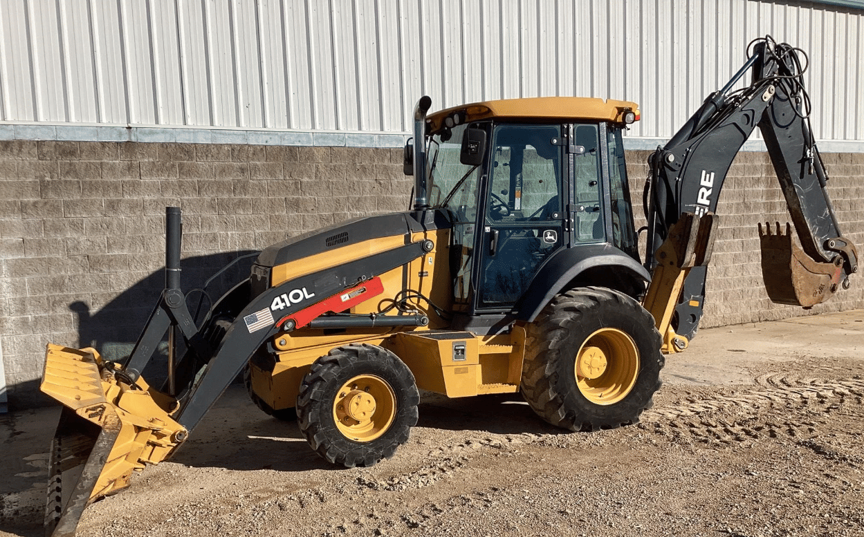 2020 John Deere 410L Equipment Image0