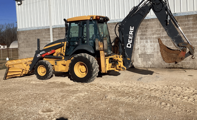 Image of John Deere 410L equipment image 3