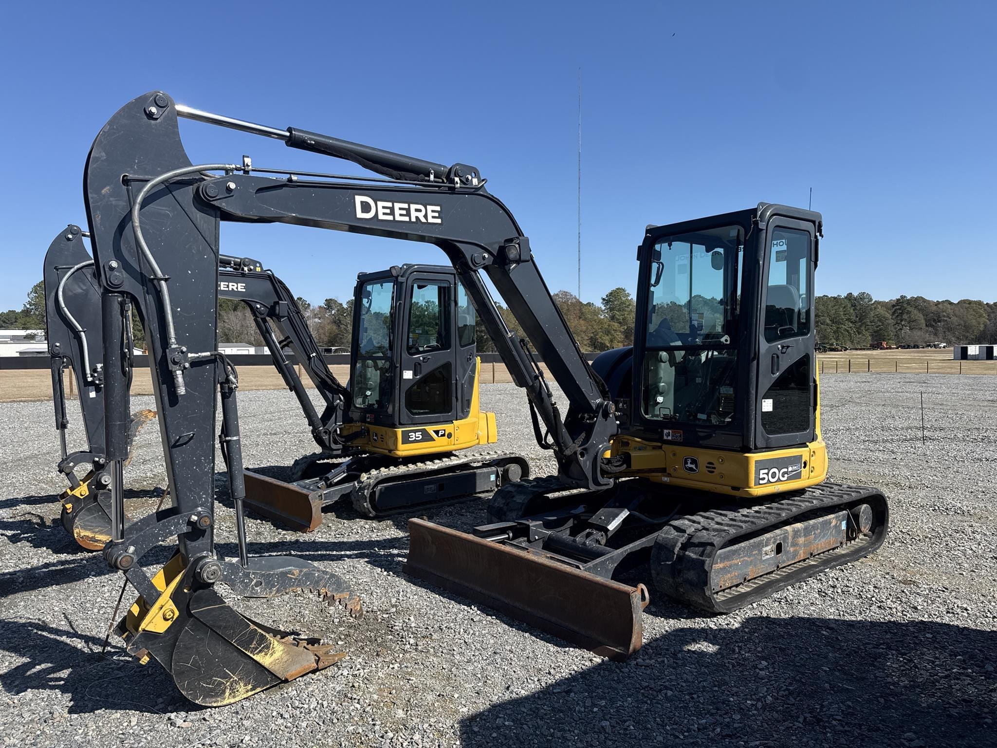2020 John Deere 60G Equipment Image0