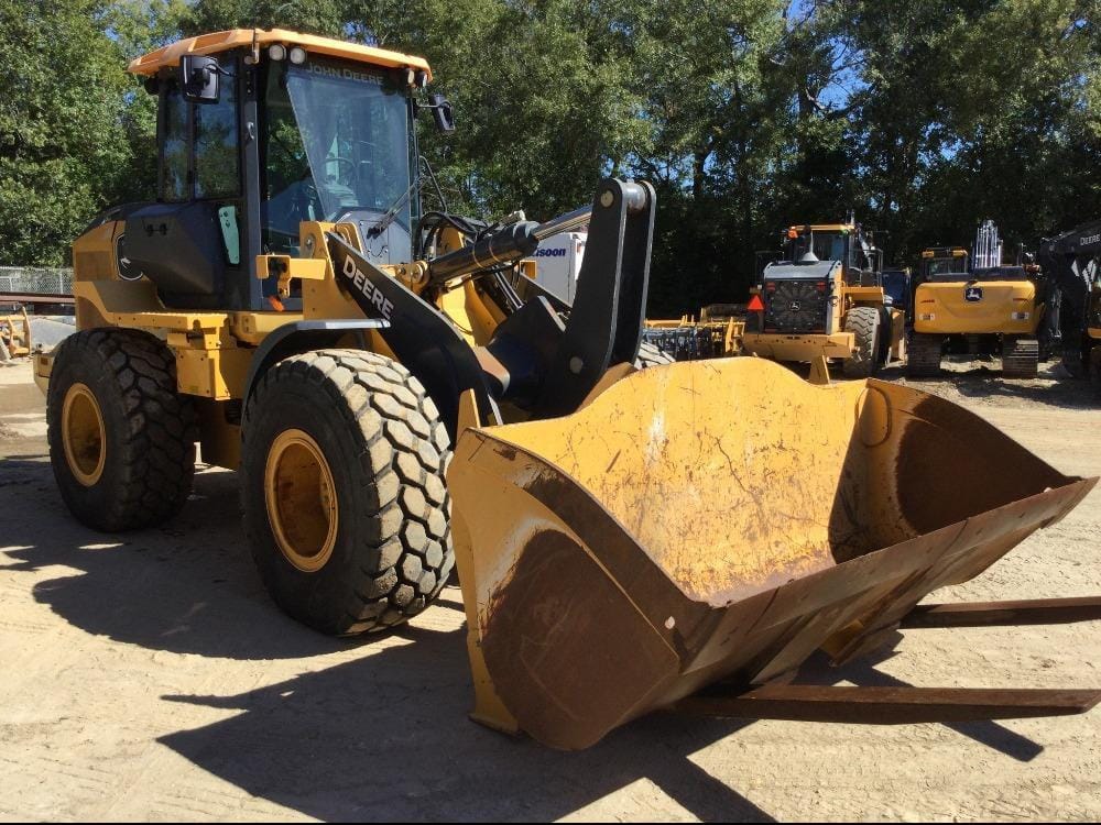2020 John Deere 544L Equipment Image0