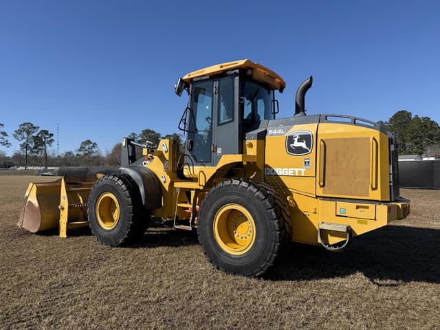 Image of John Deere 544L equipment image 2