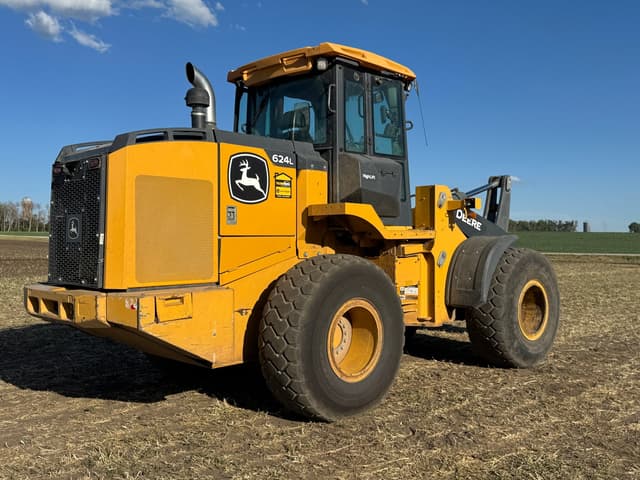 Image of John Deere 624L equipment image 4