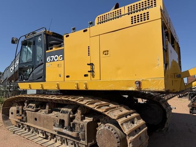 Image of John Deere 670G equipment image 2