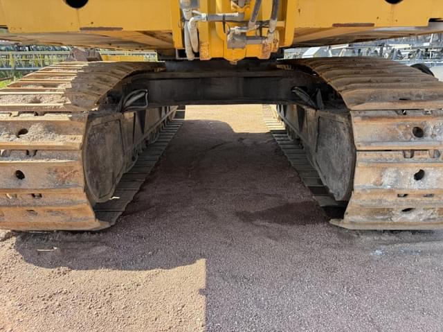 Image of John Deere 670G equipment image 4